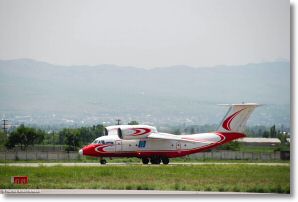 Antonov An-74 Douchanbe-08mai2008-DSC_0129.jpg